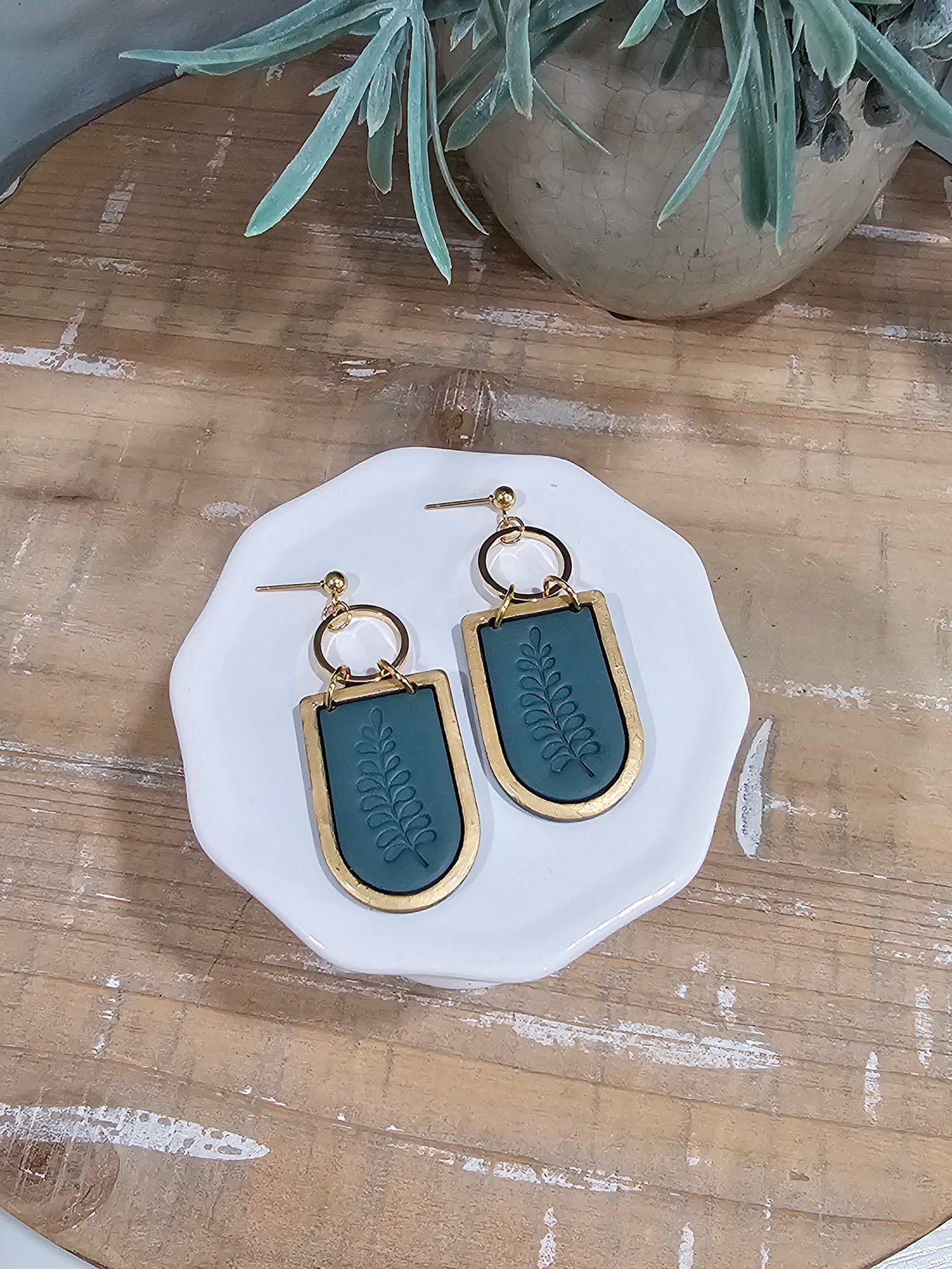 Dark Green Leaf Dangle | Saint Patrick's Day Earring