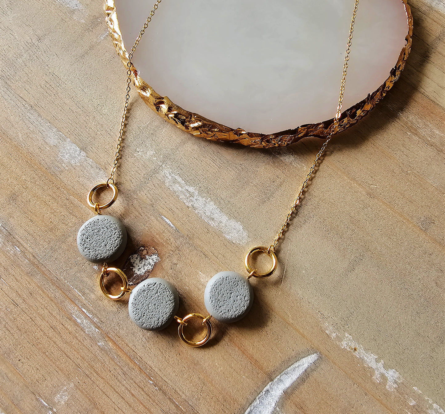 Dainty Gold Circle Necklace | Sage and gold Necklace | Necklace for her
